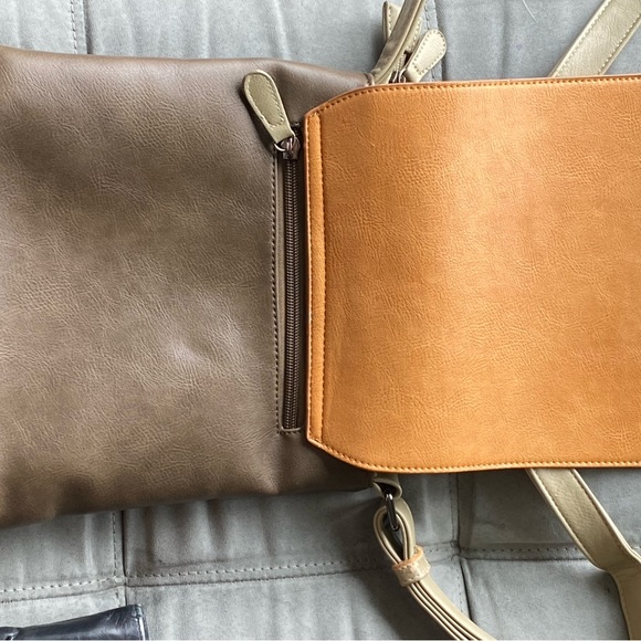 Liz Soto Vegan Leather cross body bag - Picture 7 of 13